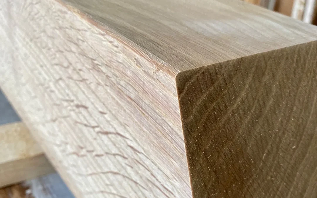 Le finiture accurate del legno da costruzione